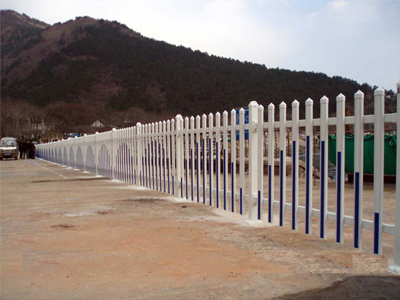 山東PVC護欄